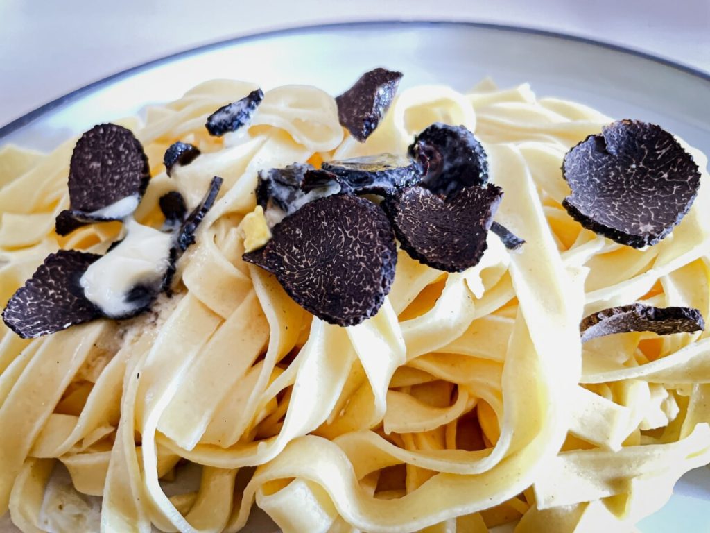 Pasta with shaved mushroom truffle
